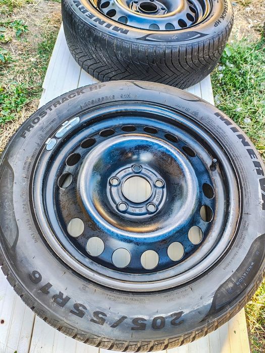 Set roți all seasons plus rezervă