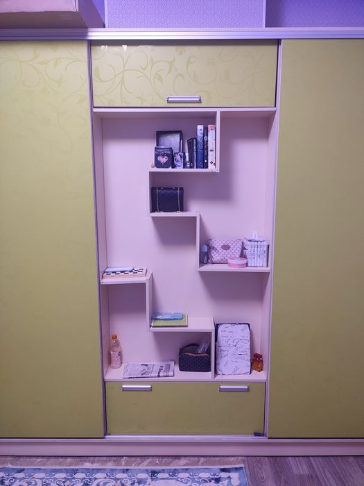 Продам шифоньер в хорошем состоянии