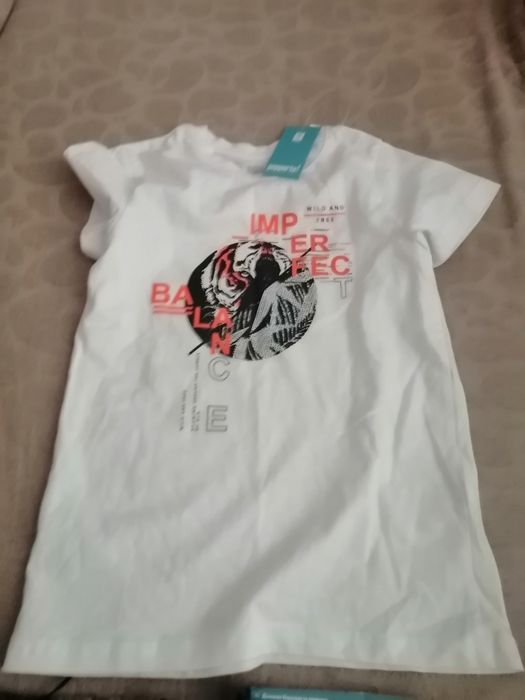 Чисто нови детски блузи, размер 122,128