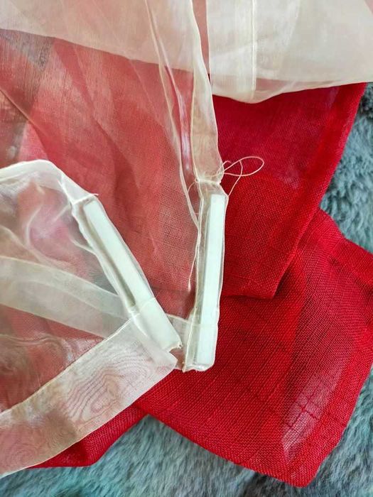 Draperie cu perdea și margine