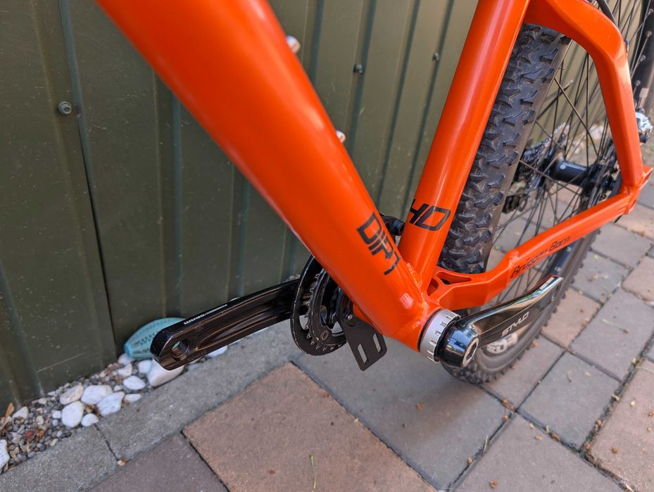 MTB Dirt, Formula, Rock Shox Argyle, Truvativ, M-L
