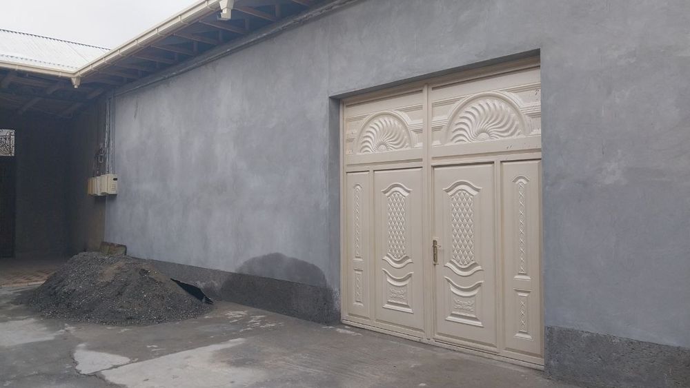 Havli sotiladi 6,5 sotiq Motrid Aravasozi 
7ta xona has 
Gaz, svet, ob