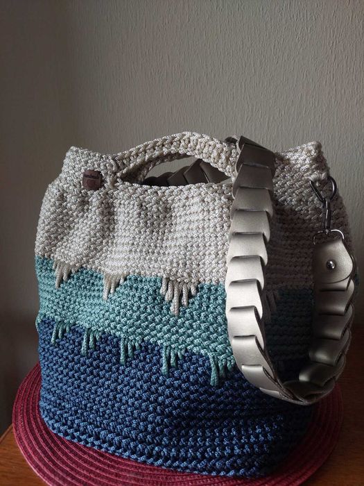 Ръчно плетени дамски чанти