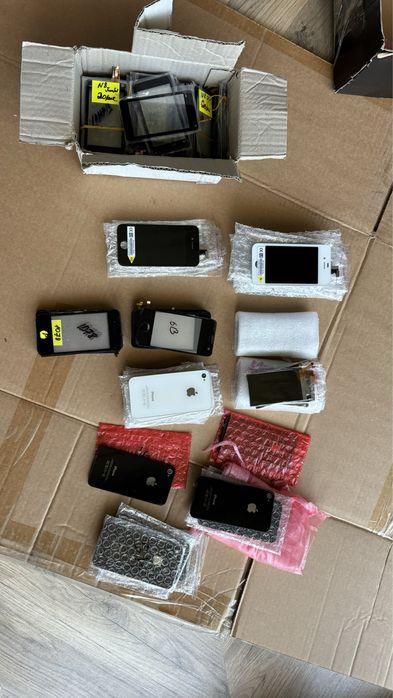 Piese schimb (display, touchscreen) iPhone si Nokia noi (peste 200buc)