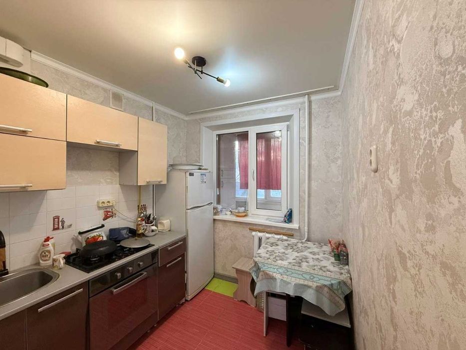 Продам 1 ком.  кв. 9 мкр.