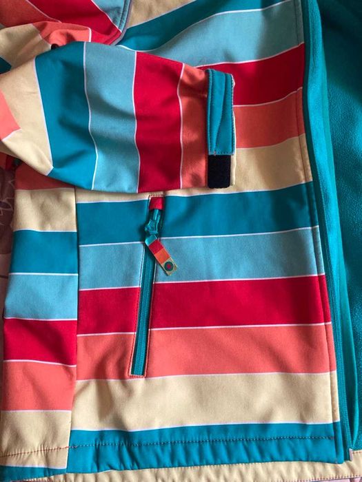 Куртка для девочки/мальчика, бренд VillerValla, на рост 152 см. Б\У