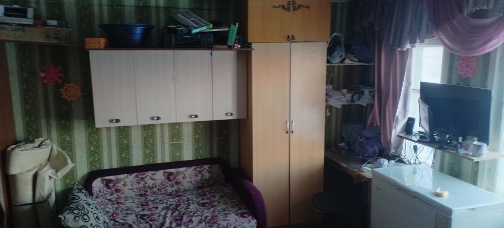 Продам теплый  дом в заводском