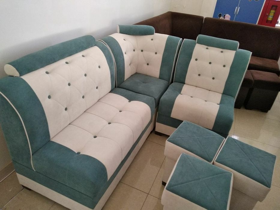 Mebel Restavratsiya Divan-krislo Ugalok kuxniy