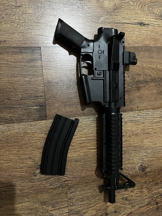 Игрушечный автомат