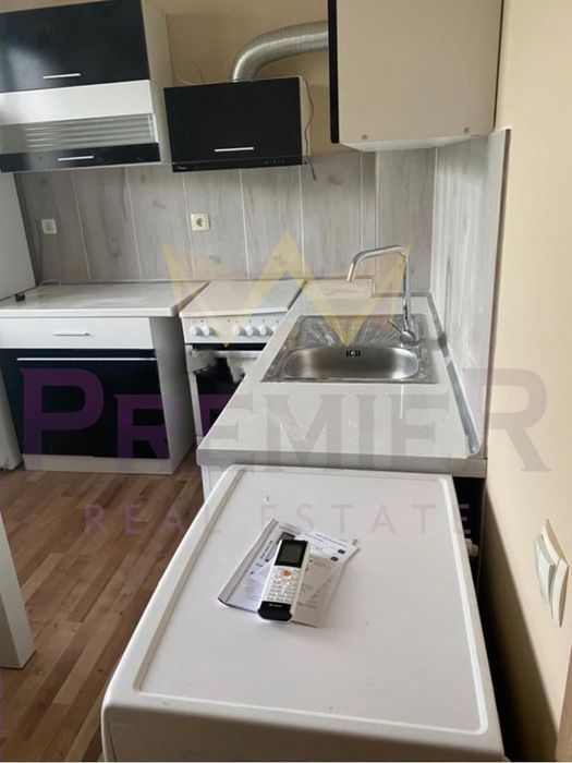 Дава се под наем Тристаен апартамент в Варна, Погреби - 80 кв.м за 433.5 € - Снимка #1