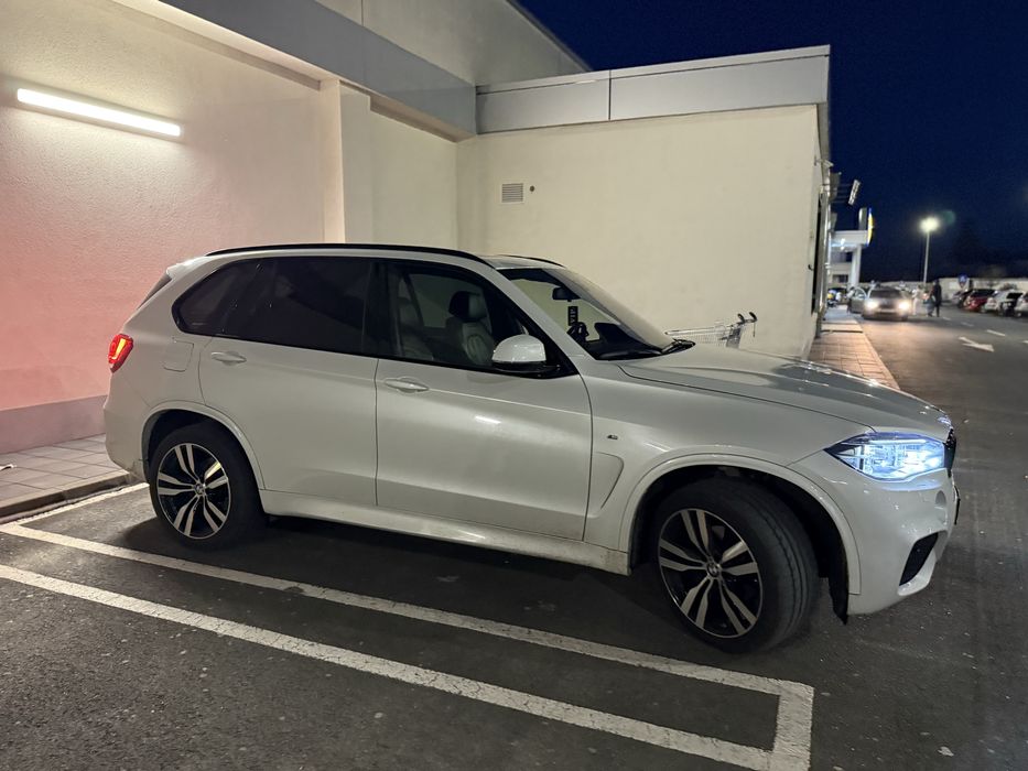 Bmw x5 F15 full.