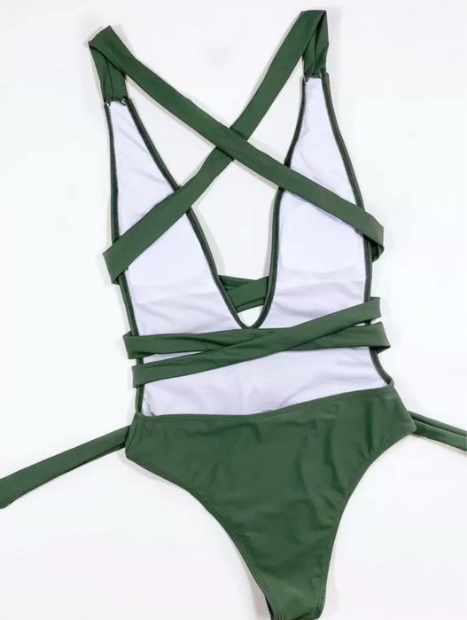 Продава се НОВ дамски  бански костюм