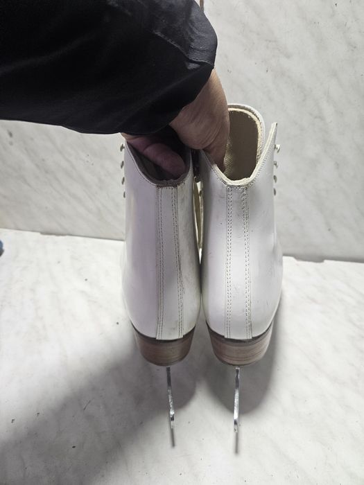 Patine 2048 gheata patinaj artistic Riedell  marime 40-41 (26,7 cm)