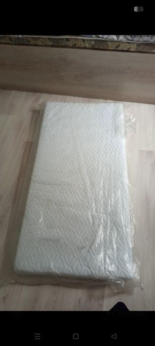 Продам детскую кроватку