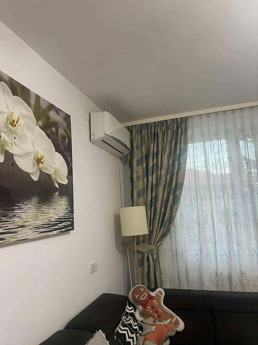 Teatrul de vara * Curtea Veche 2 camere mobilat+utilat modern etajul 1