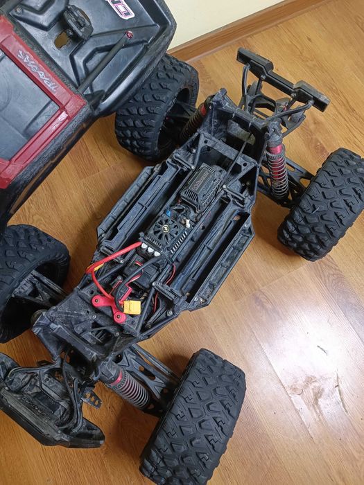 Traxxas X-Maxx 8S  1/7