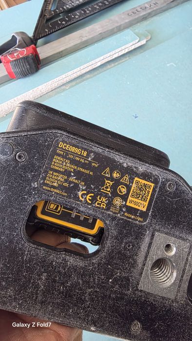 DeWalt лазер DCE089G18