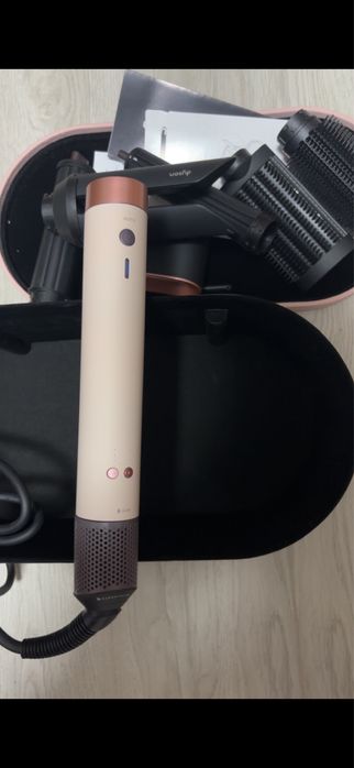 Dyson  AirWrap  Ultimul model (replica)