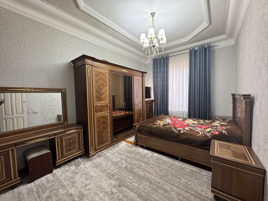 Урикзор уй сотилади