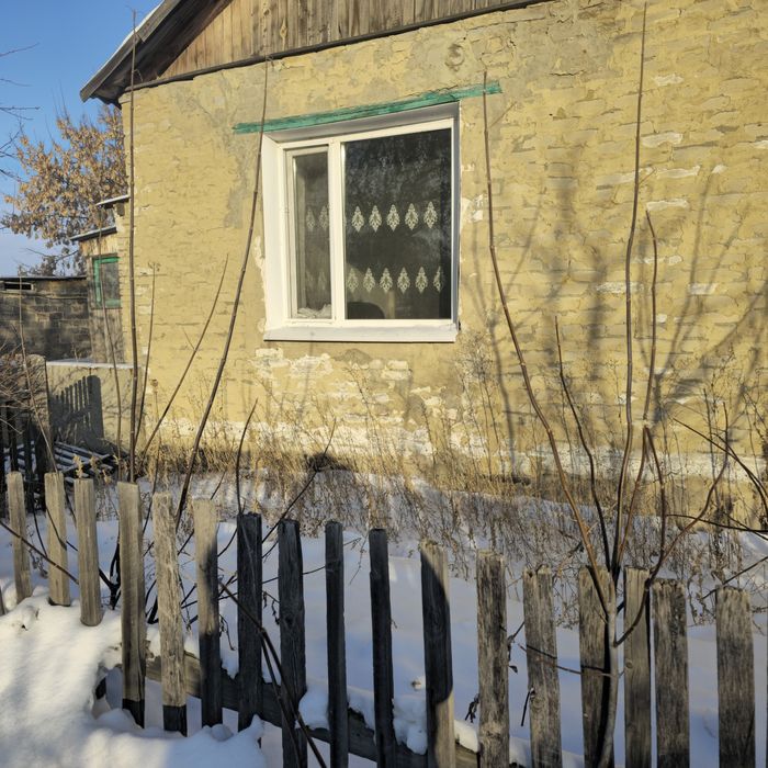 Продается  дом с хоз постройками