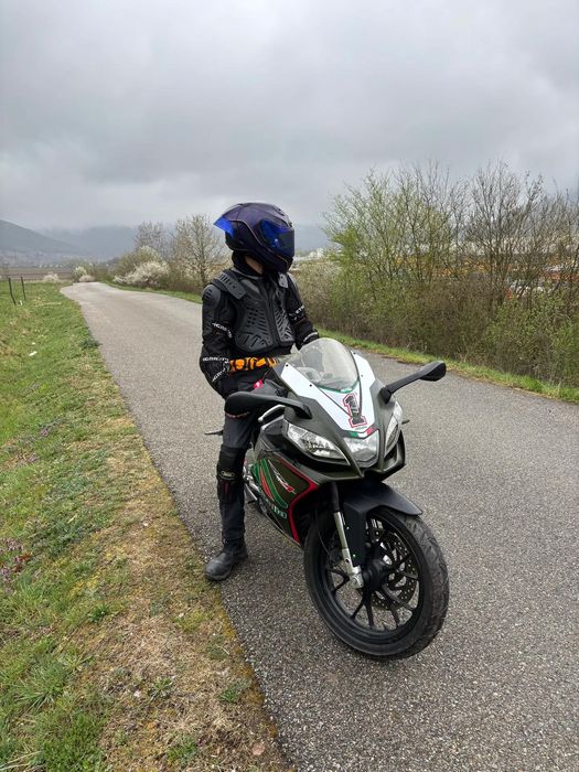 Aprilia RS4 125 în stare foarte bună