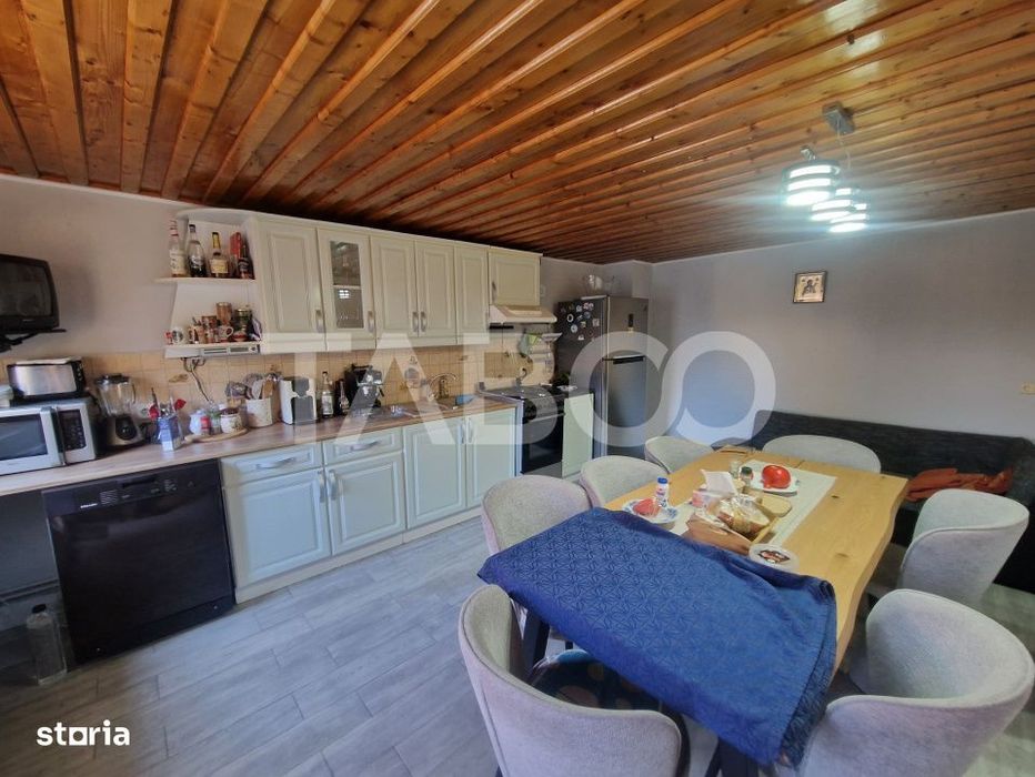 Casa de familie sau retreat montan la doar 10 min de Sibiu in Rasinari
