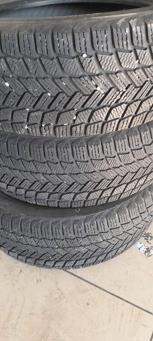 Продаются б/у зимние шины