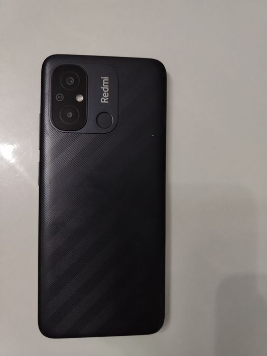 Продам телефон Xiaomi redmi 12c