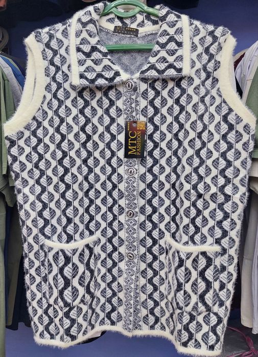 Женская Безрукавка