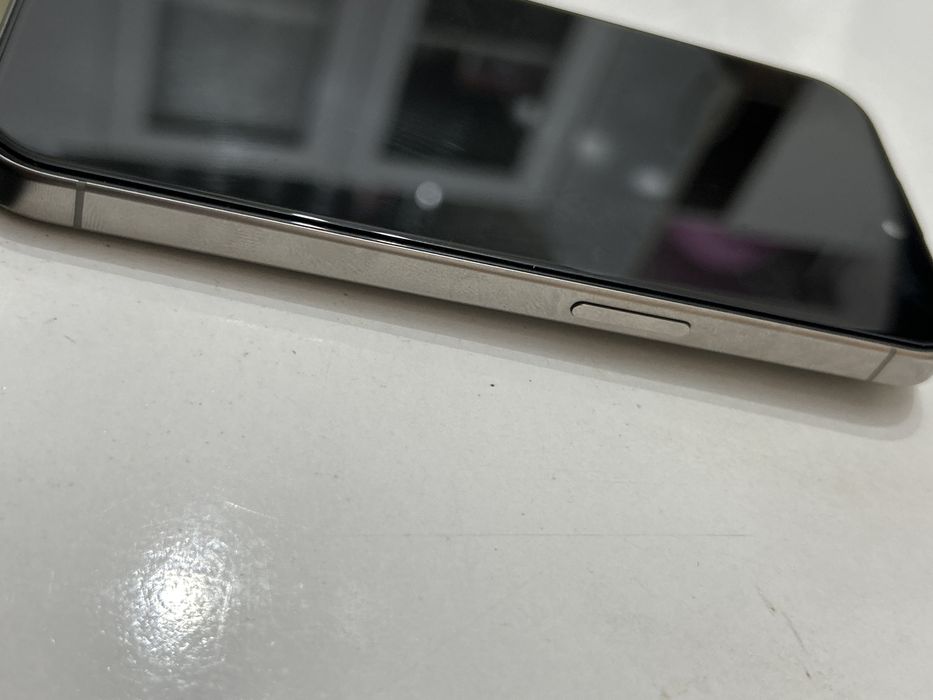 iPhone 15 pro 128 гб