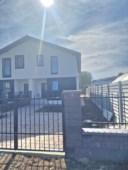 Vând duplex P+M Mosnita Noua 115 mp utili