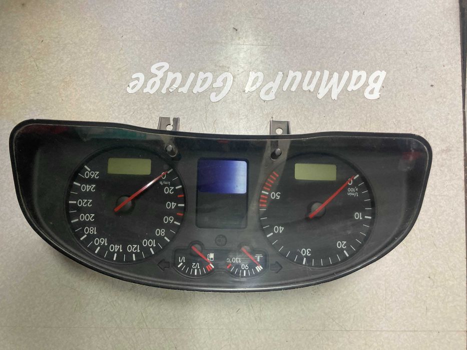Табло с уреди километраж скоростомер Пасат б5 1.9тди халф фис