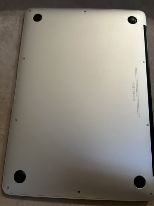Aplle Macbook air 13