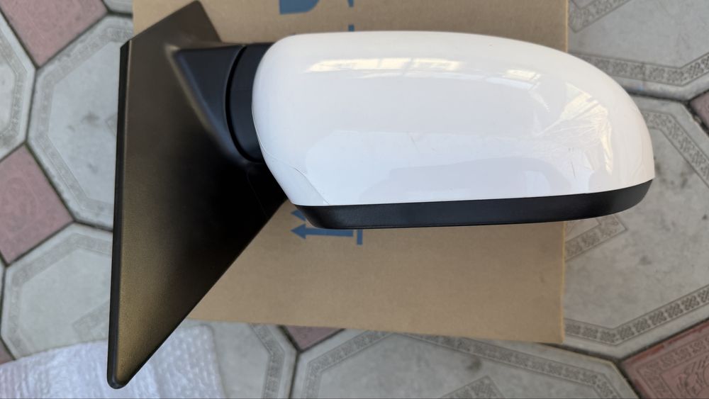 Зеркало правой стороны от Corolla