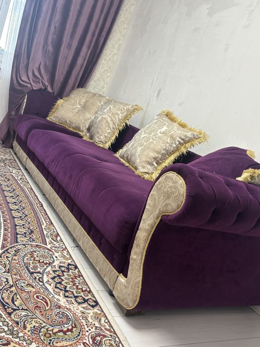 Продам диван длинный