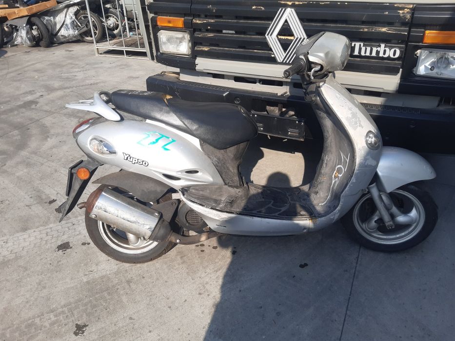 Скутер Кимко(Kymco Yup 50)-на части
