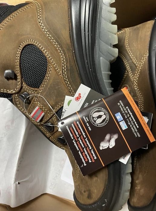 Bocanci sixton labrador 40, 41, 42, 43, 44