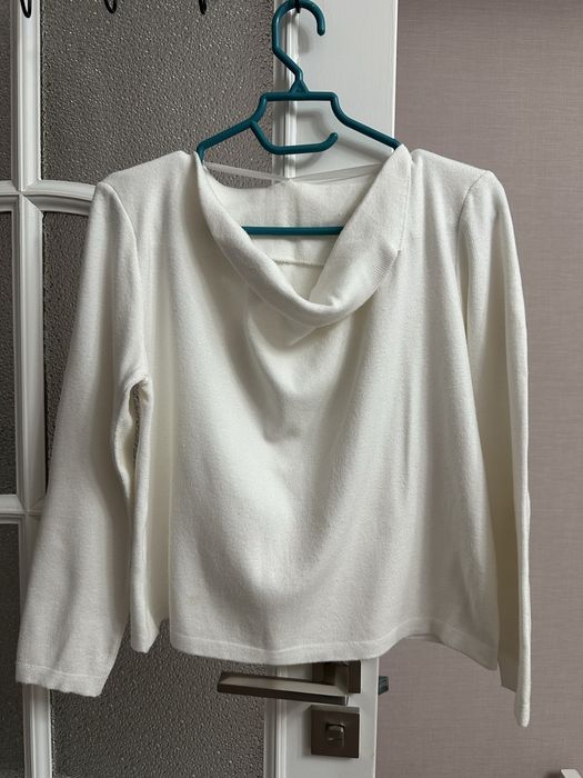 Трикотажные вещи кофточка и лосины