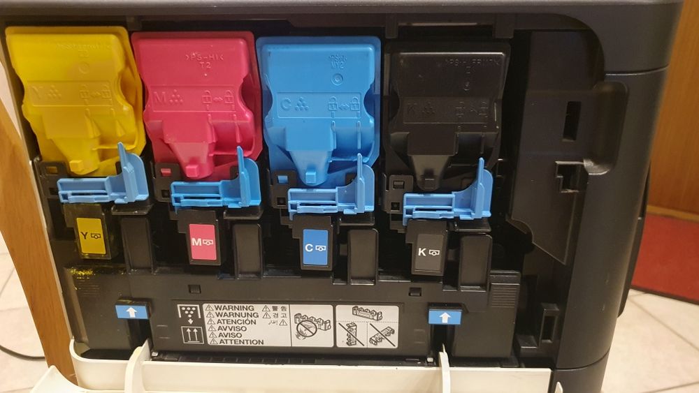 Konica Minolta magicolor 4750EN цветной  лазерный сетевой принтер