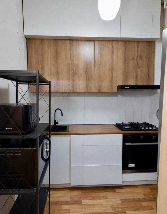 2  БИЙ Художники. Максим Горький. 4/3/5.  72м²