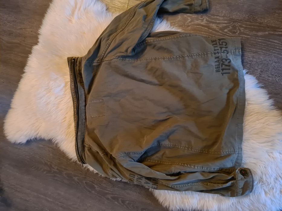 Vând jachetă băiat Zara