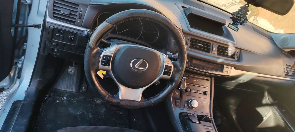 Lexus CT 200h 1,8 Hybrid , Лексус ЦТ хибрид на части! Януари 2012