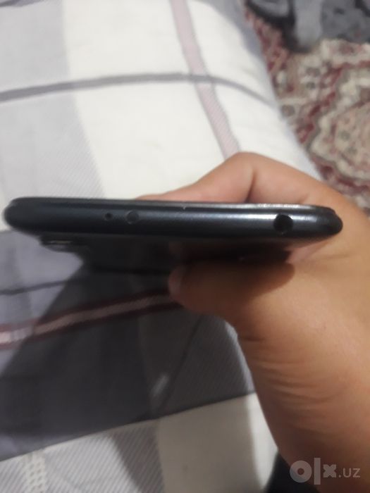 Xiaomi Redmi S2 32 gb yaxshi telefon  manzil olmaliq ekiran chatnagan