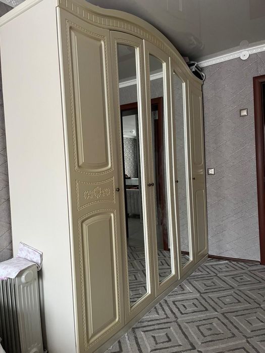 Продам шкаф недорого