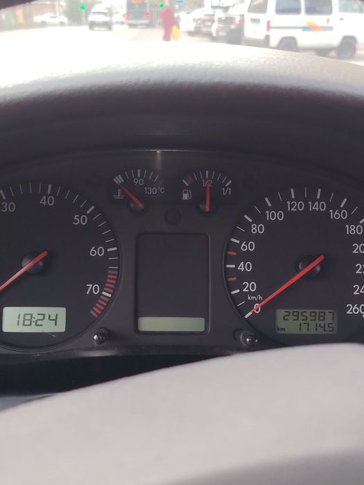 Продам фольльвагег пассат