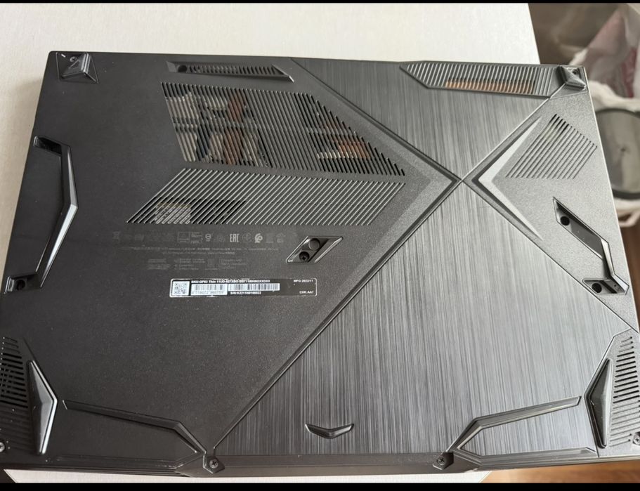 Лаптоп GF63 Thin 11UD