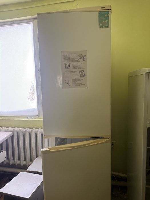 Продам холодильник