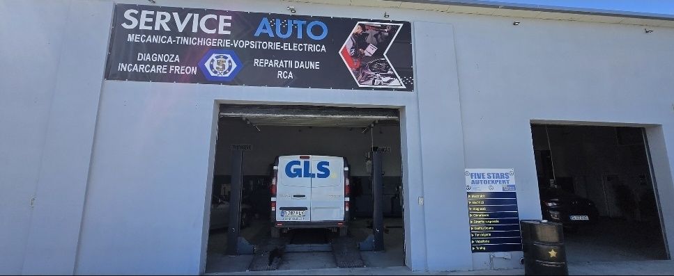 Service auto complet – mecanică, tinichigerie, vopsitorie