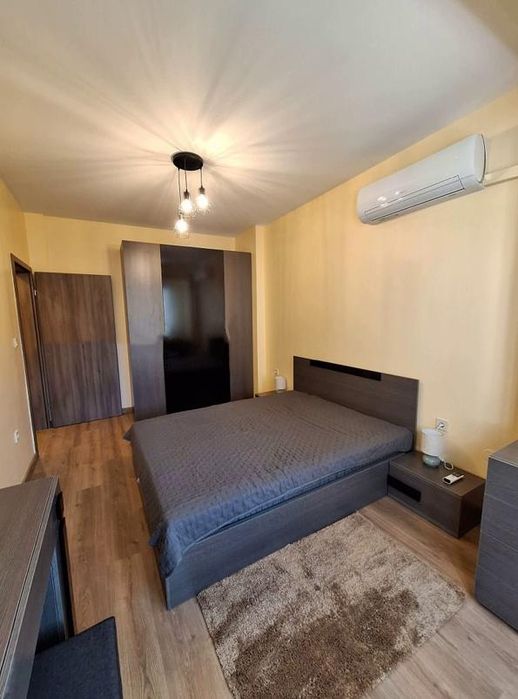 Тристаен, под наем, Център-ЦУМ