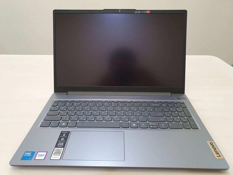 Lenovo  IdeaPad Slim 3